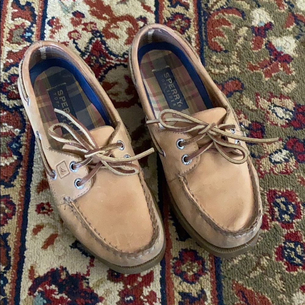 Women’s Sperry Top-Sider boat shoes